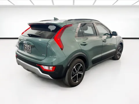More photos of 2025 Kia Niro EX at STG Auto Group of Chandler, AZ