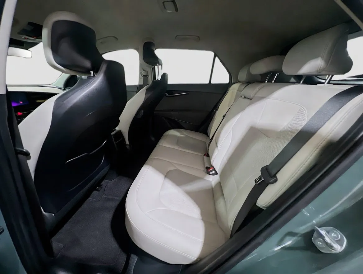 2025 Kia Niro EX - Photo 17
