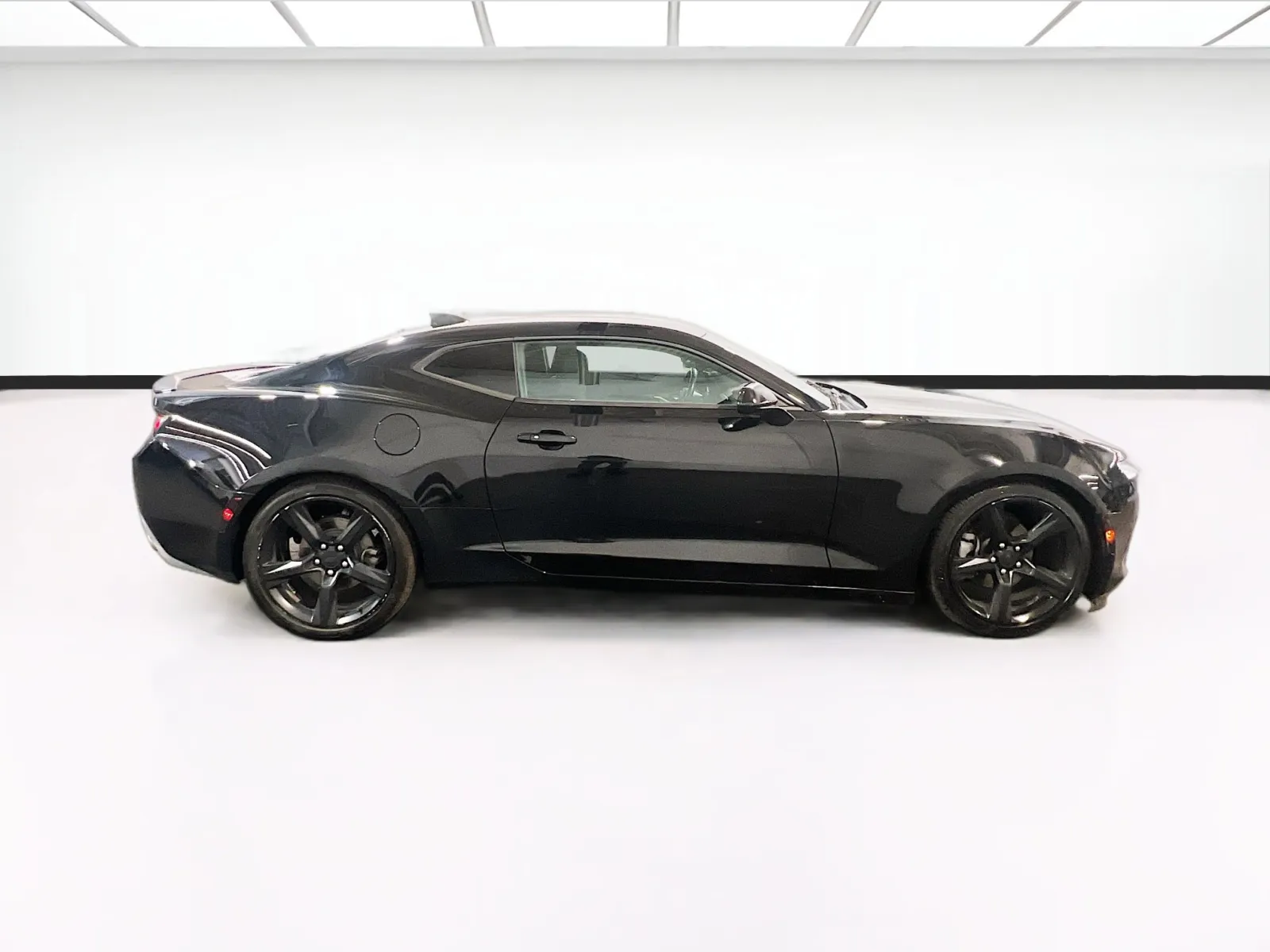 2017 Chevrolet Camaro 1LT - Photo 22