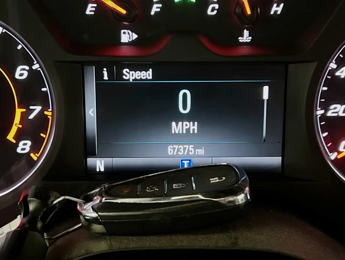 2017 Chevrolet Camaro 1LT - Photo 8