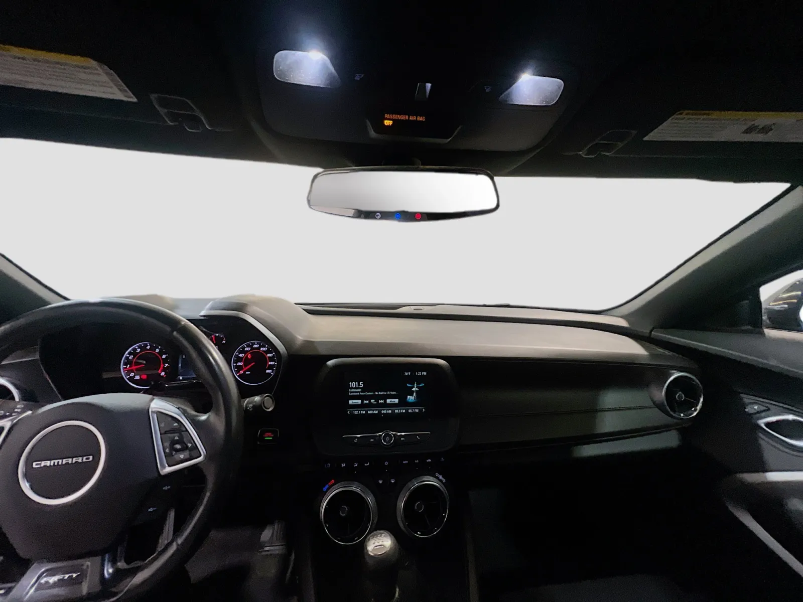 2017 Chevrolet Camaro 1LT - Photo 15