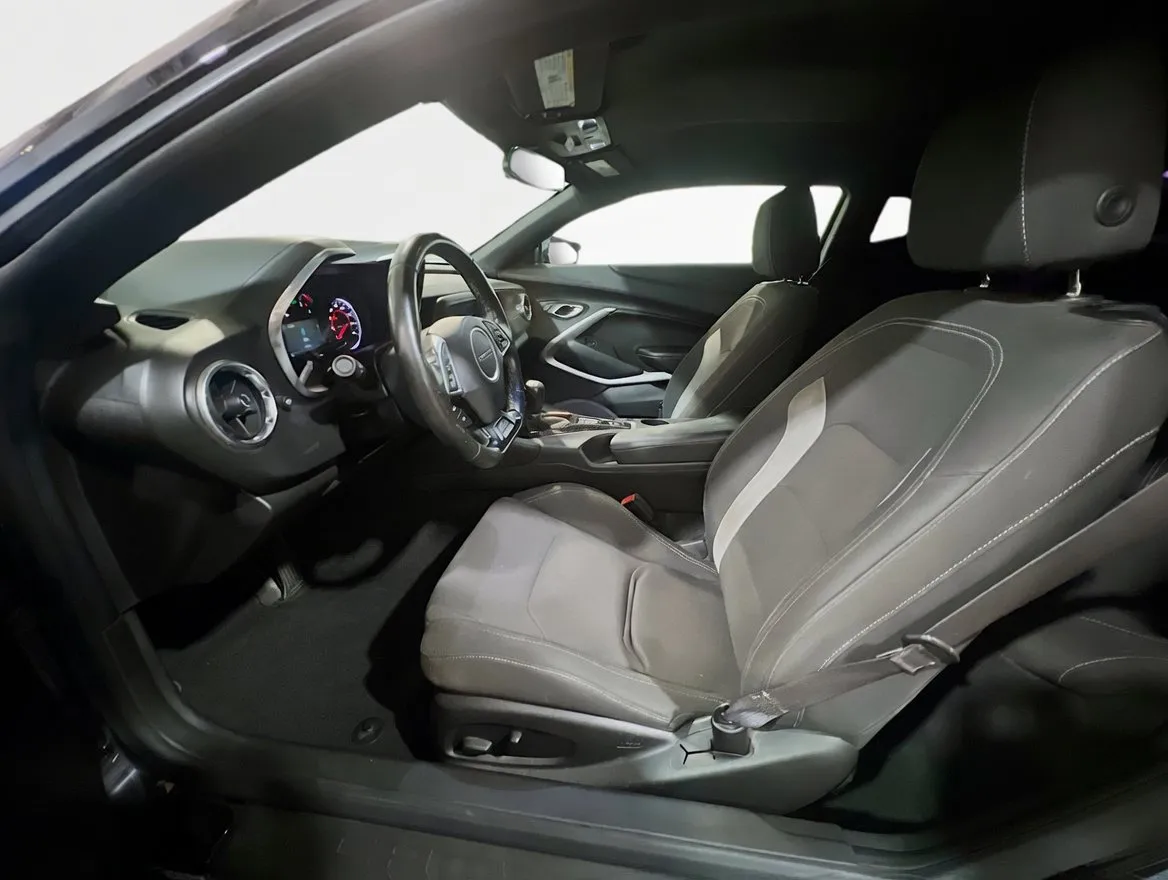 2017 Chevrolet Camaro 1LT - Photo 14