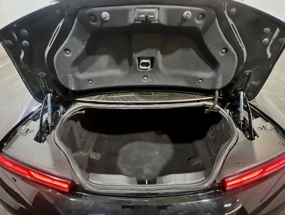 2017 Chevrolet Camaro 1LT - Photo 17