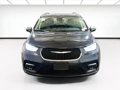 Photos of 2021 Chrysler Pacifica Hybrid Limited for sale in Chandler, AZ at STG Auto Group of Chandler