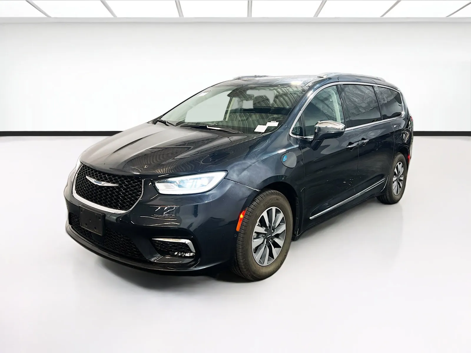 Blue 2021 Chrysler Pacifica Hybrid Limited for sale in Chandler, AZ