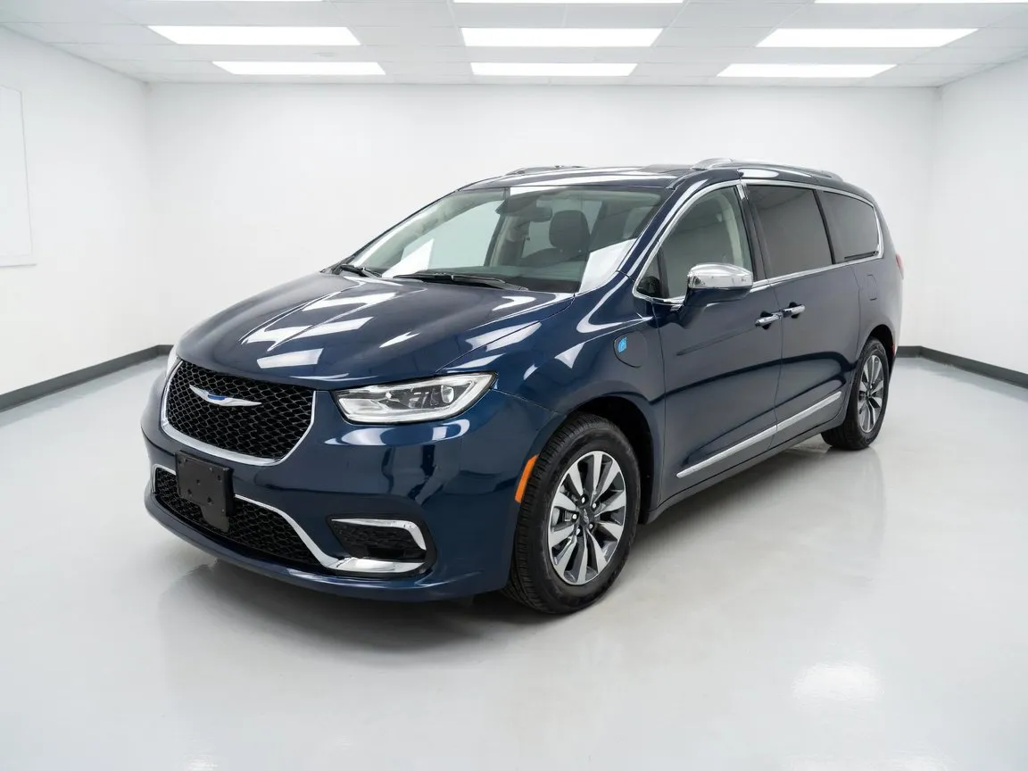 Blue 2021 Chrysler Pacifica Hybrid Limited for sale in Chandler, AZ