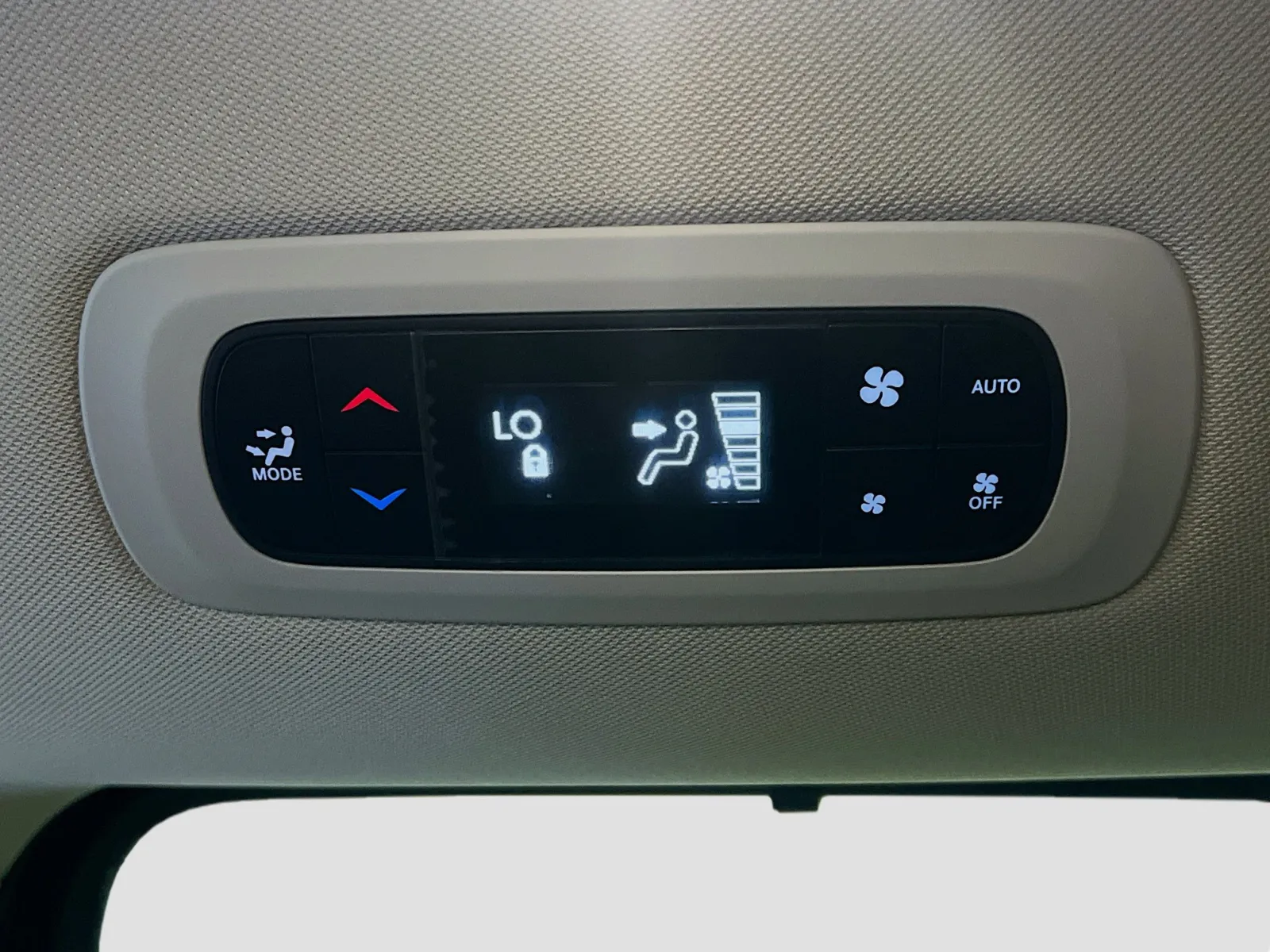 2021 Chrysler Pacifica Hybrid Limited - Photo 19
