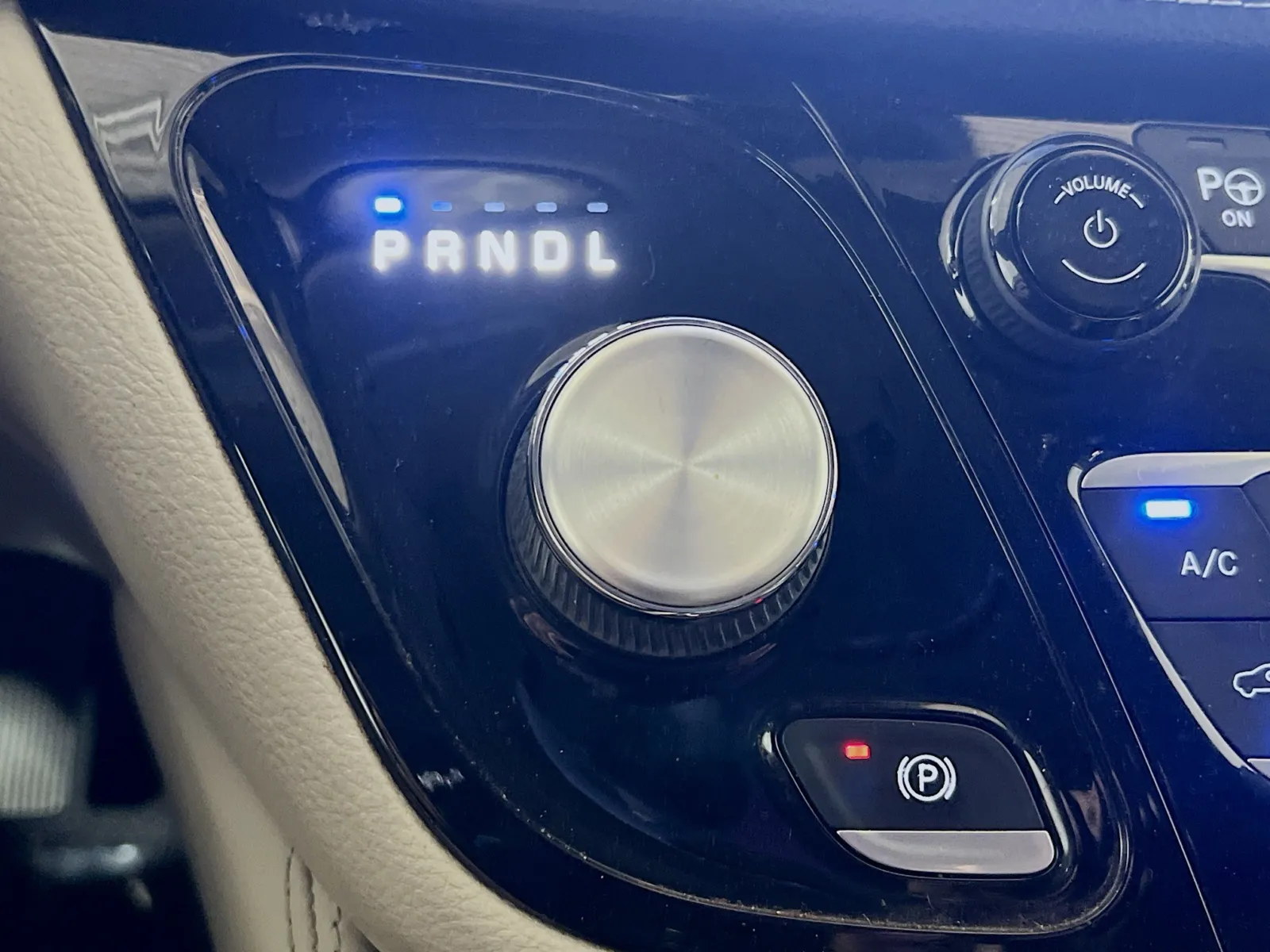 2021 Chrysler Pacifica Hybrid Limited - Photo 13