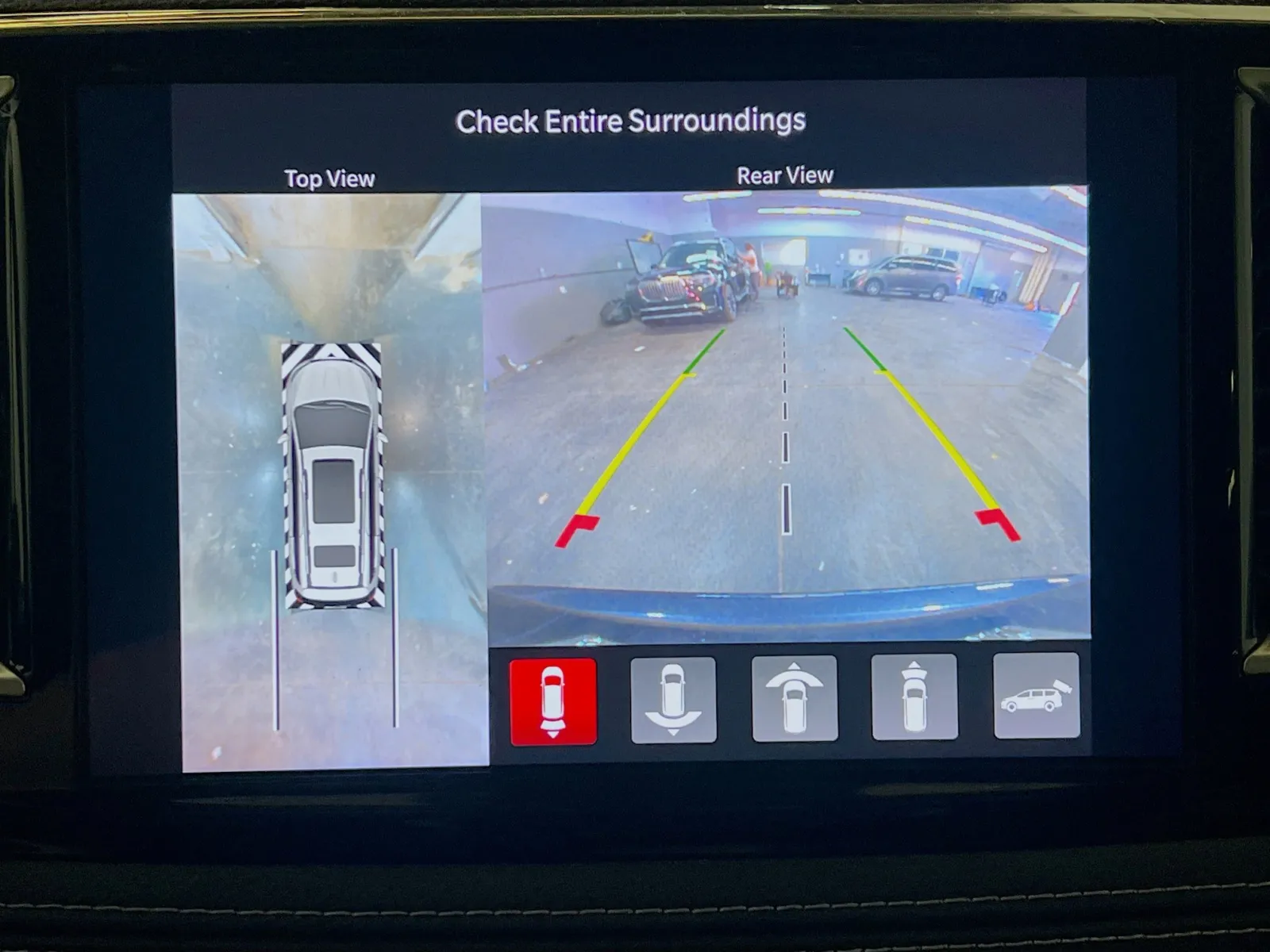 2021 Chrysler Pacifica Hybrid Limited - Photo 10