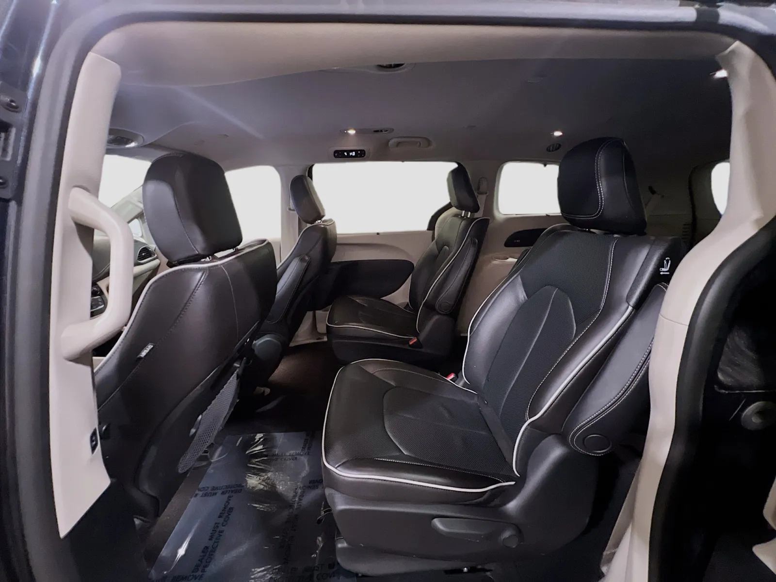 2021 Chrysler Pacifica Hybrid Limited - Photo 18