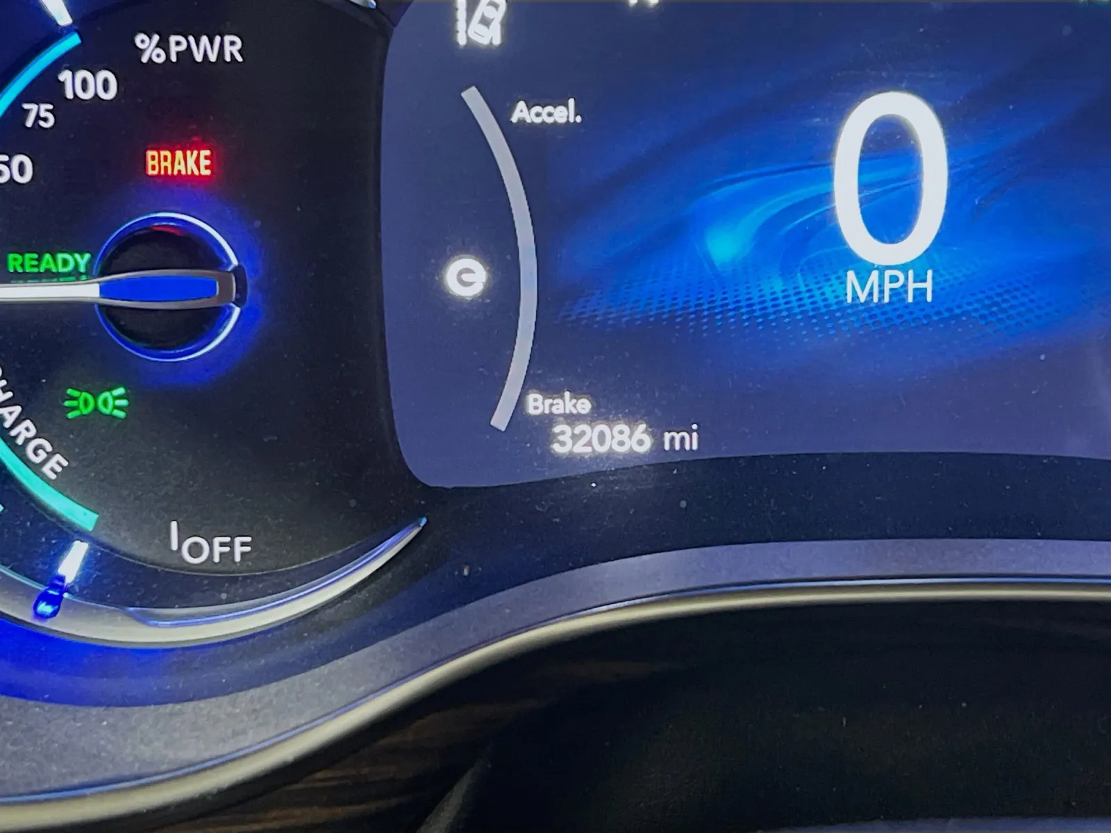 2021 Chrysler Pacifica Hybrid Limited - Photo 8