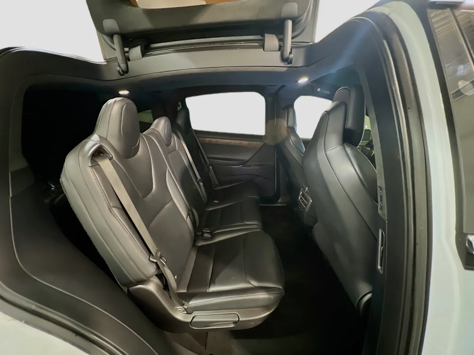 2019 Tesla Model X Long Range - Photo 21