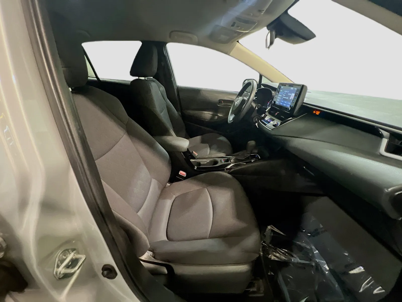2022 Toyota Corolla LE - Photo 19