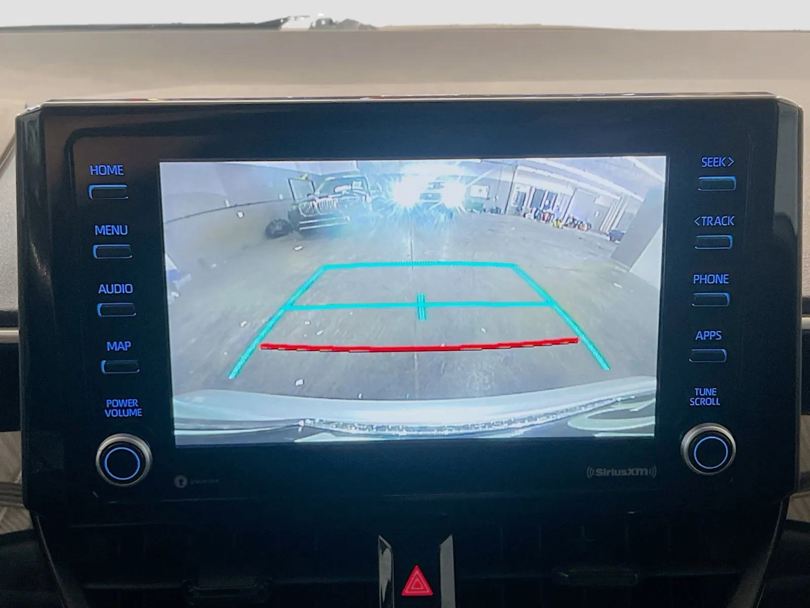 2022 Toyota Corolla LE - Photo 9