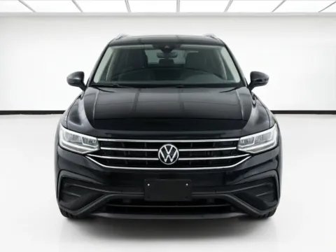 Photos of 2024 Volkswagen Tiguan SE for sale in Chandler, AZ at STG Auto Group of Chandler