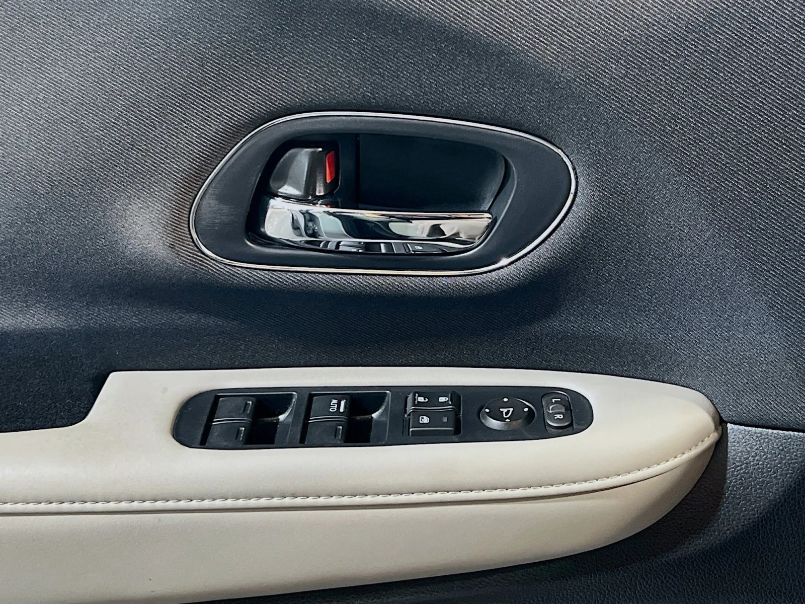 2020 Honda HR-V EX - Photo 13