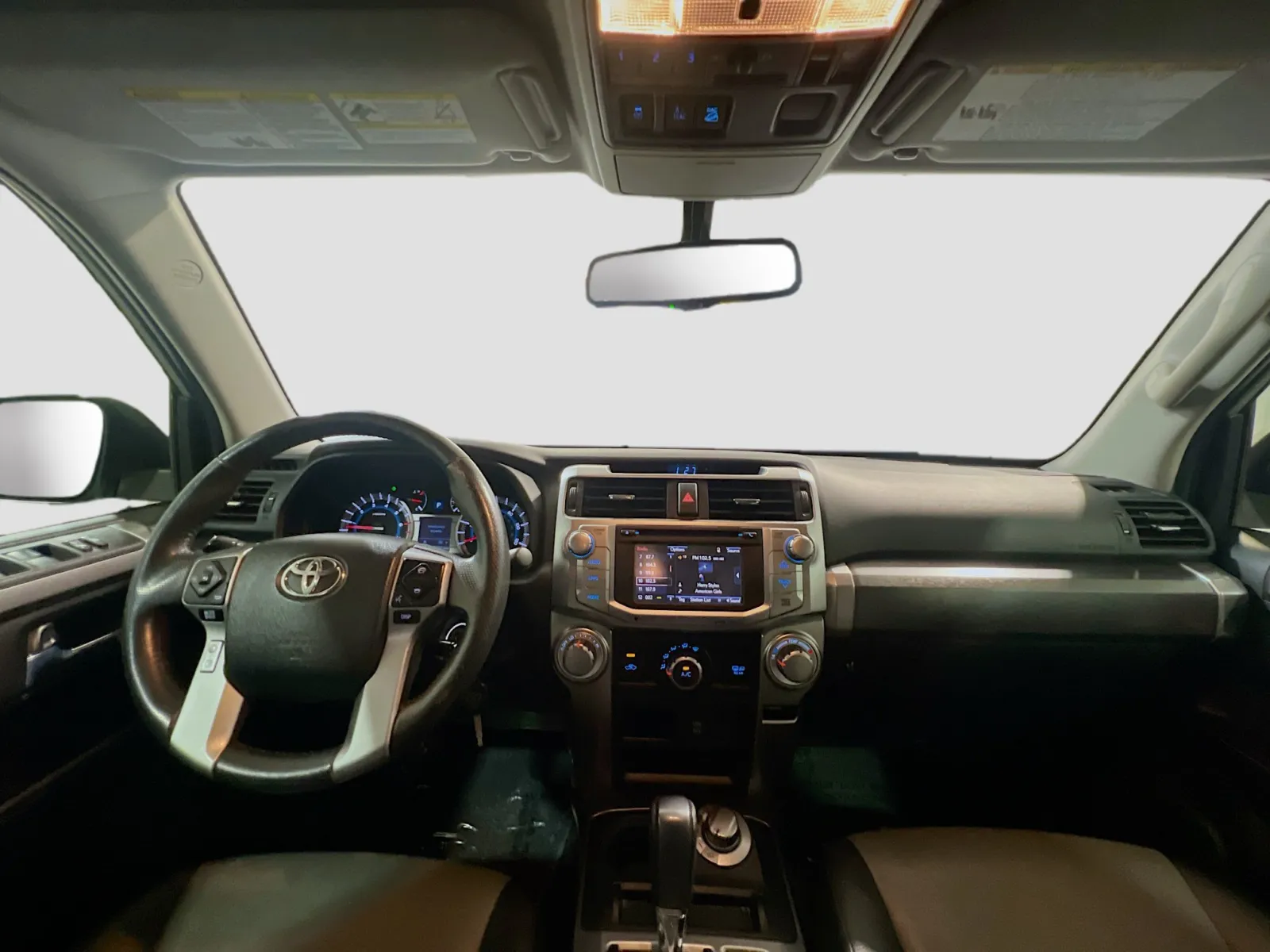2016 Toyota 4Runner SR5 Premium - Photo 16