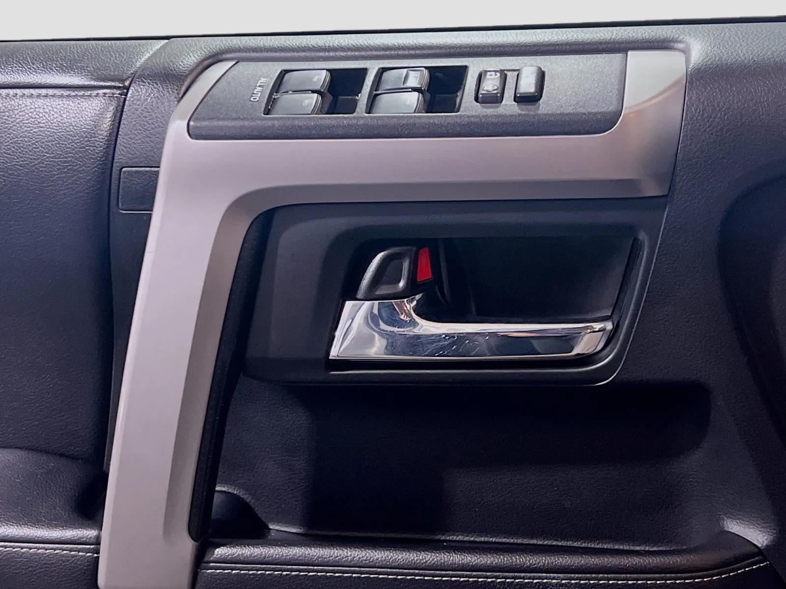 2016 Toyota 4Runner SR5 Premium - Photo 13