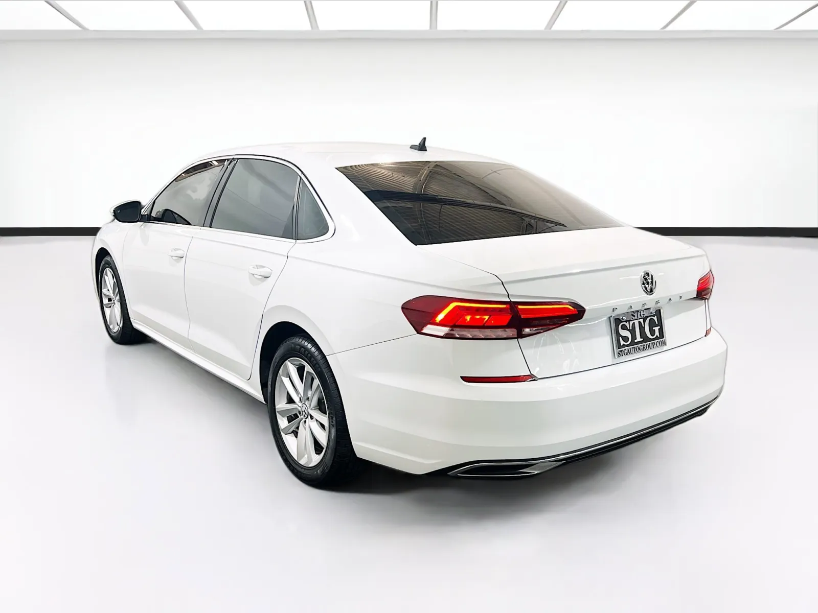 2020 Volkswagen Passat SE - Photo 6