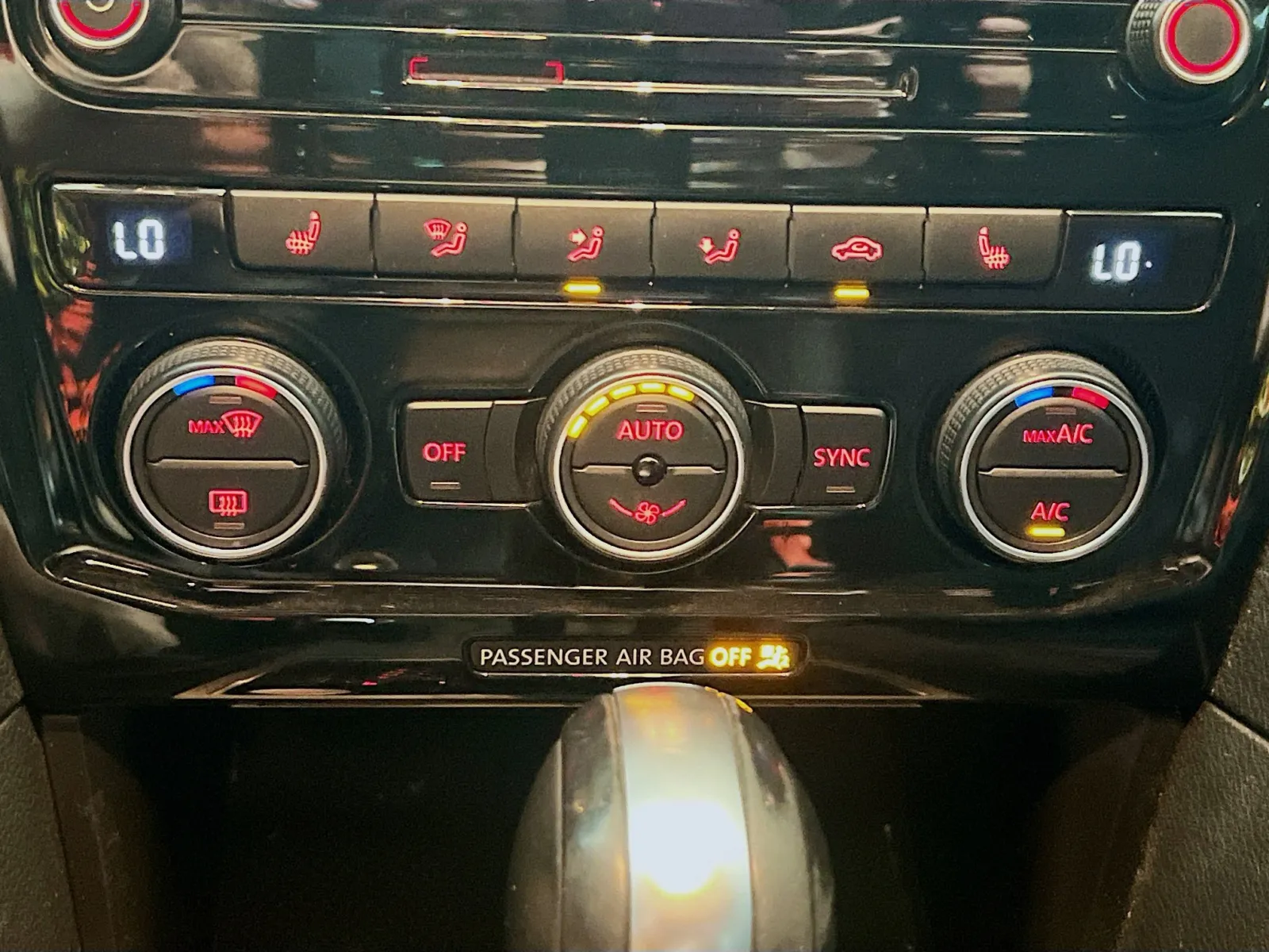 2020 Volkswagen Passat SE - Photo 11