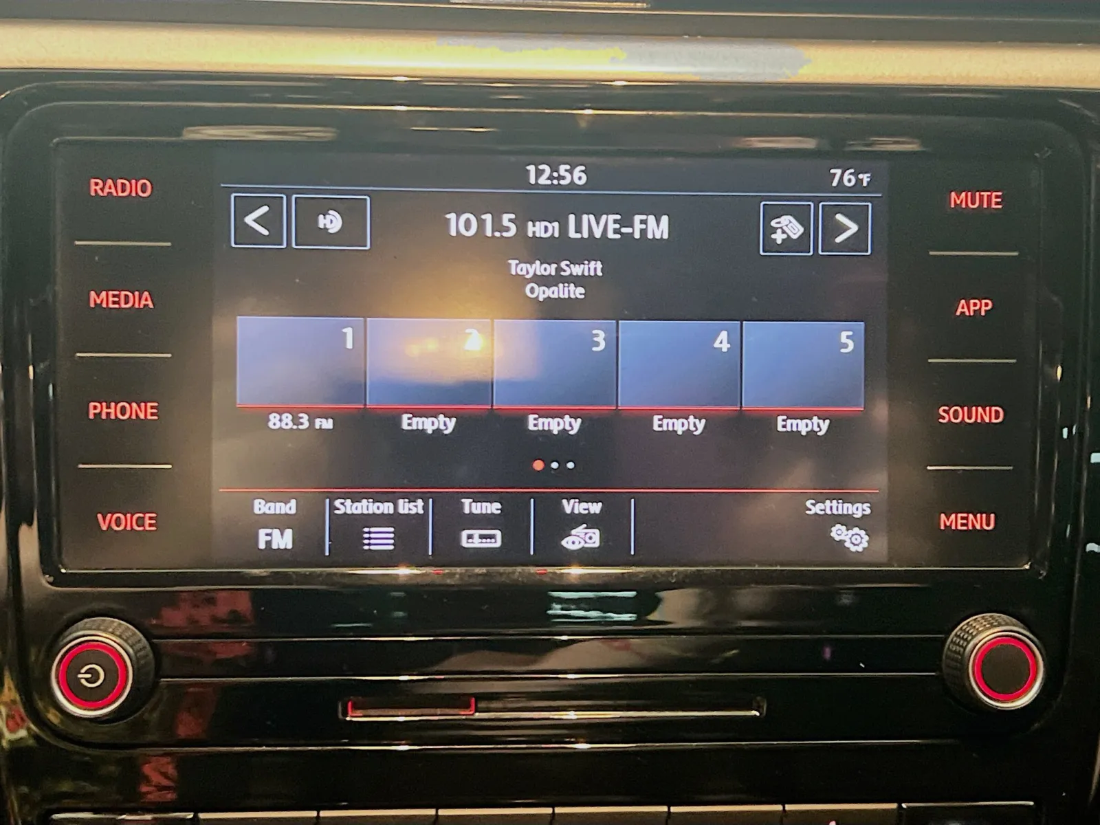 2020 Volkswagen Passat SE - Photo 10