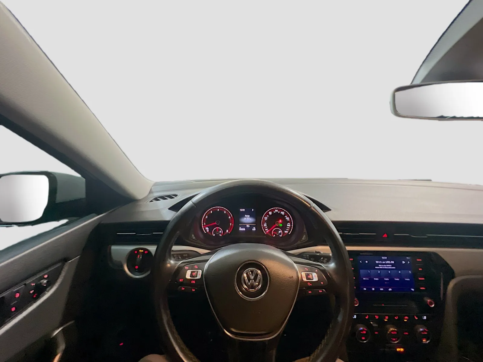 2020 Volkswagen Passat SE - Photo 7