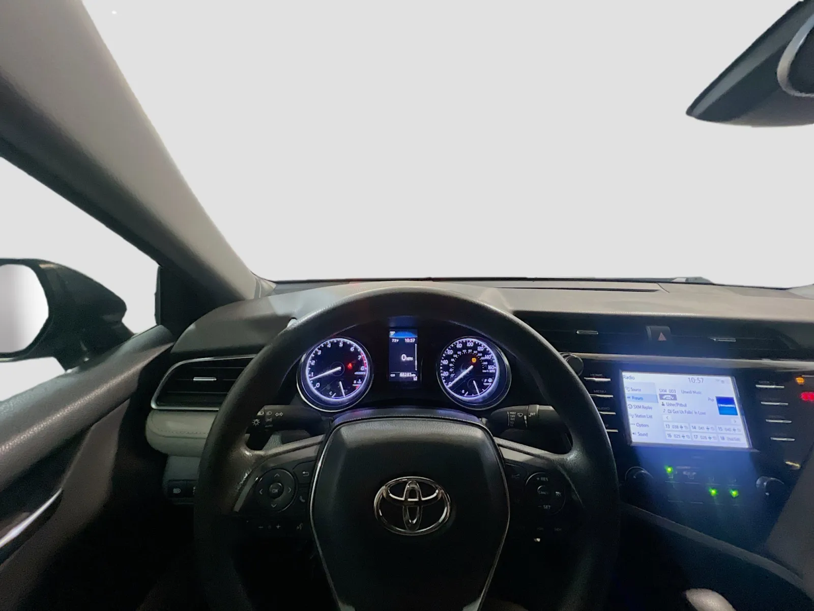 2020 Toyota Camry LE - Photo 7