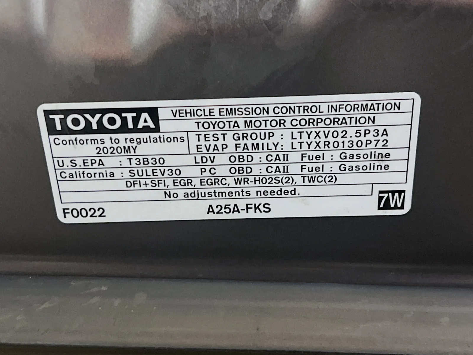 2020 Toyota Camry LE - Photo 20
