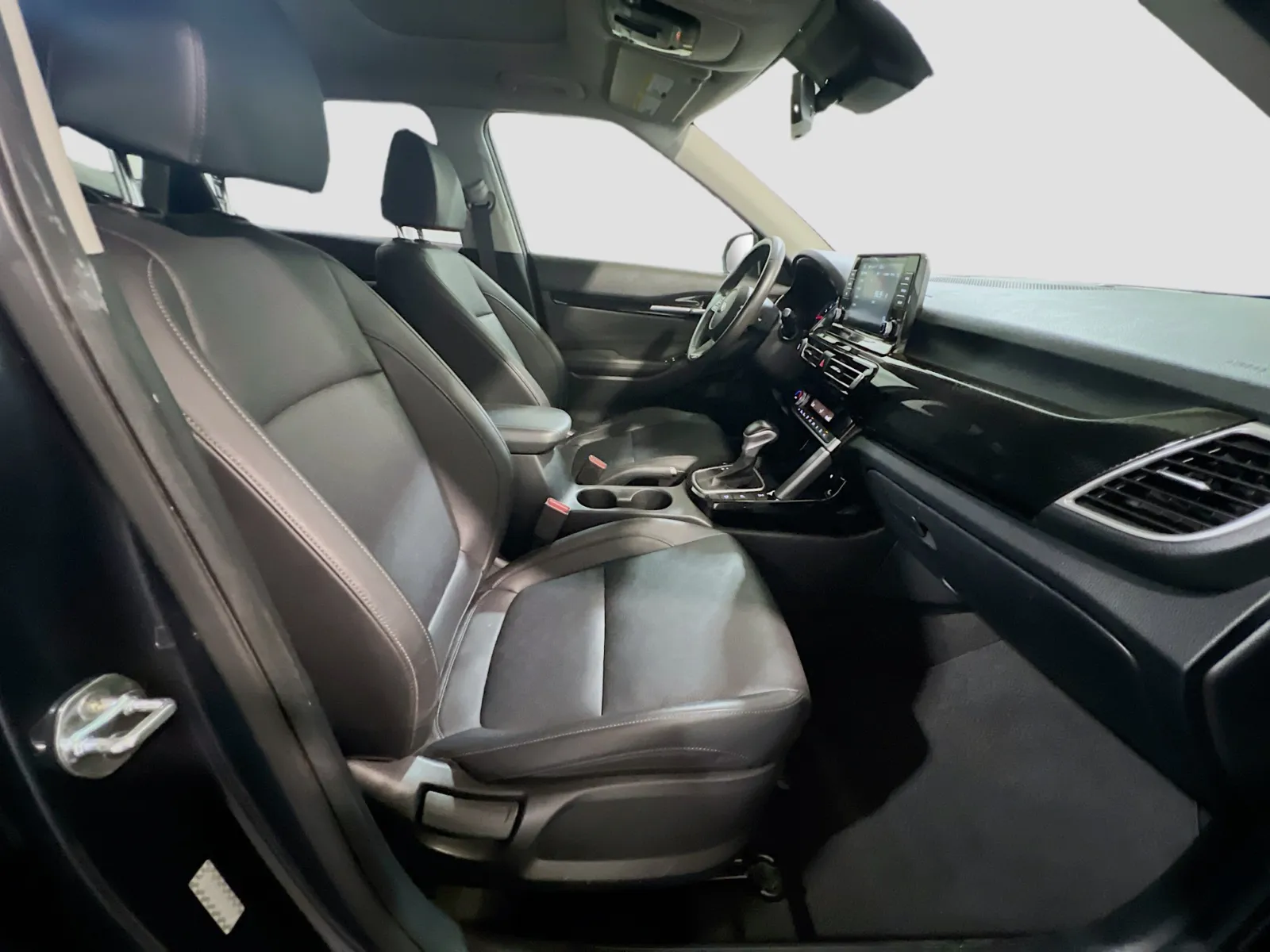 2021 Kia Seltos EX - Photo 21