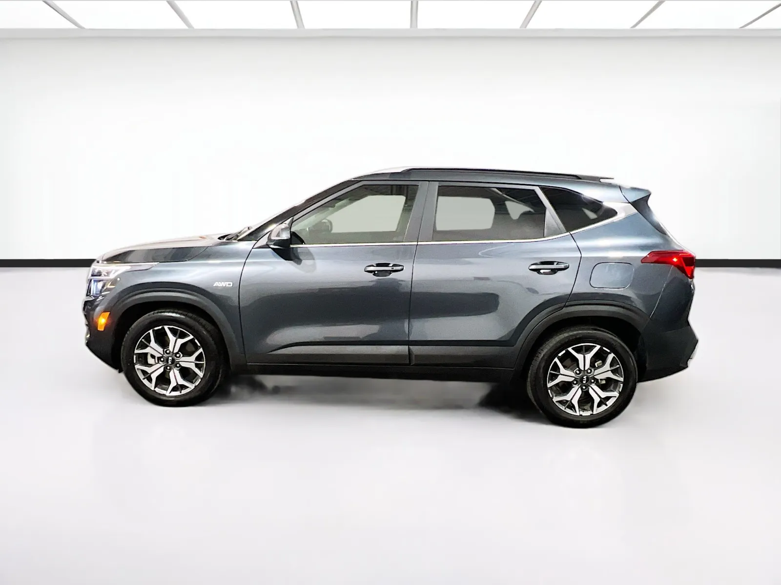 2021 Kia Seltos EX - Photo 23