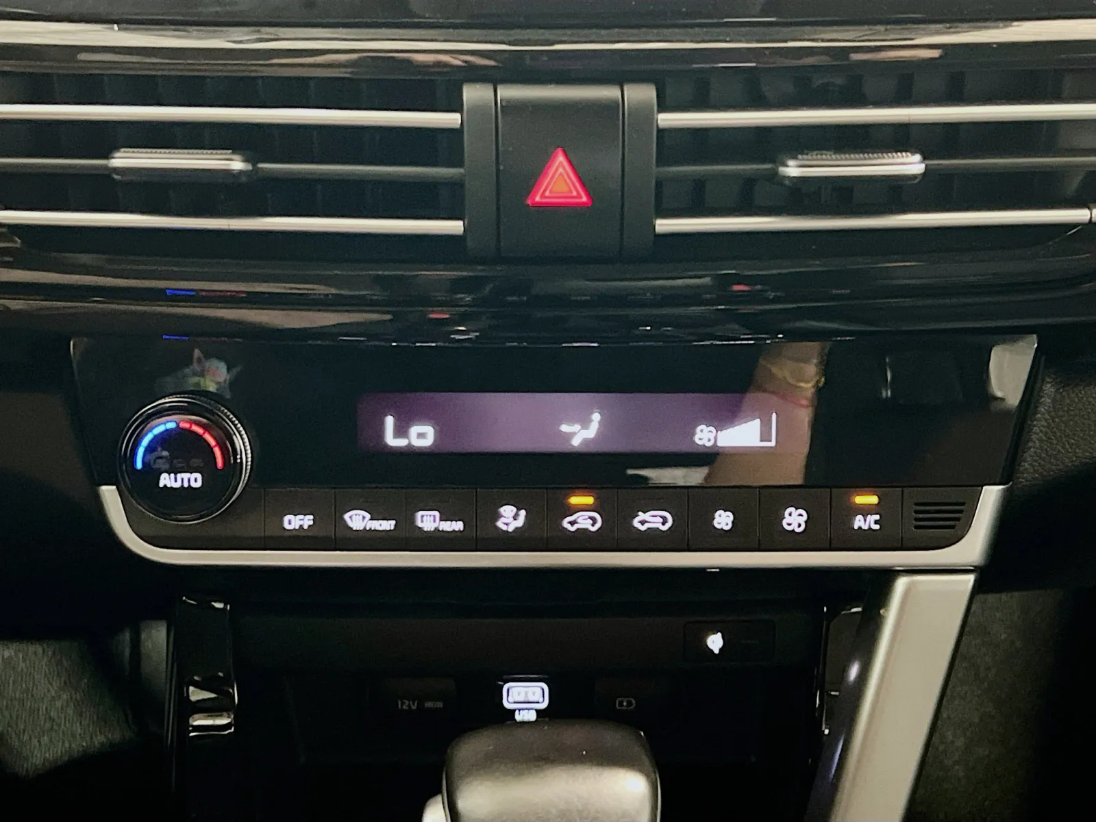 2021 Kia Seltos EX - Photo 11