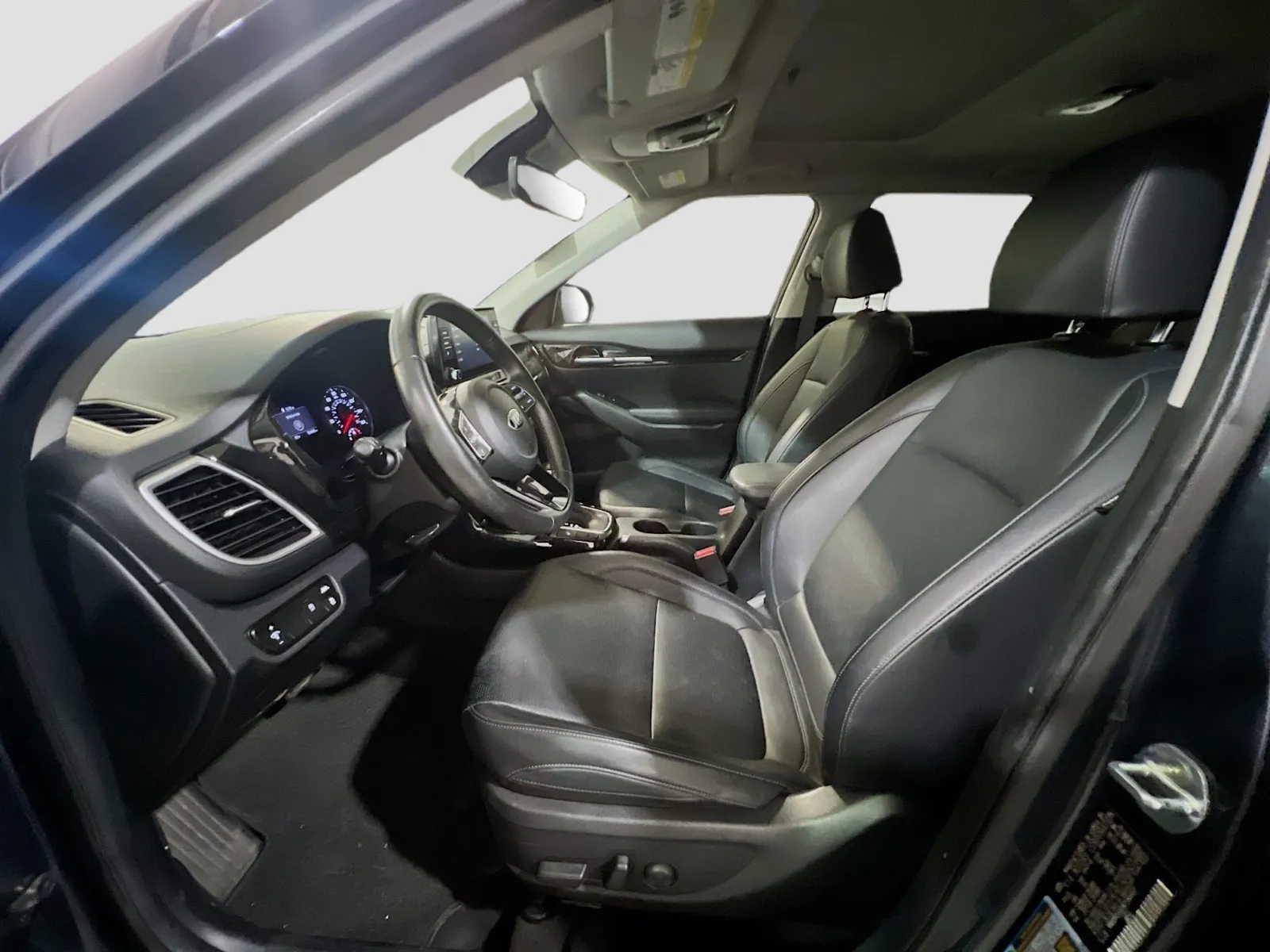 2021 Kia Seltos EX - Photo 14