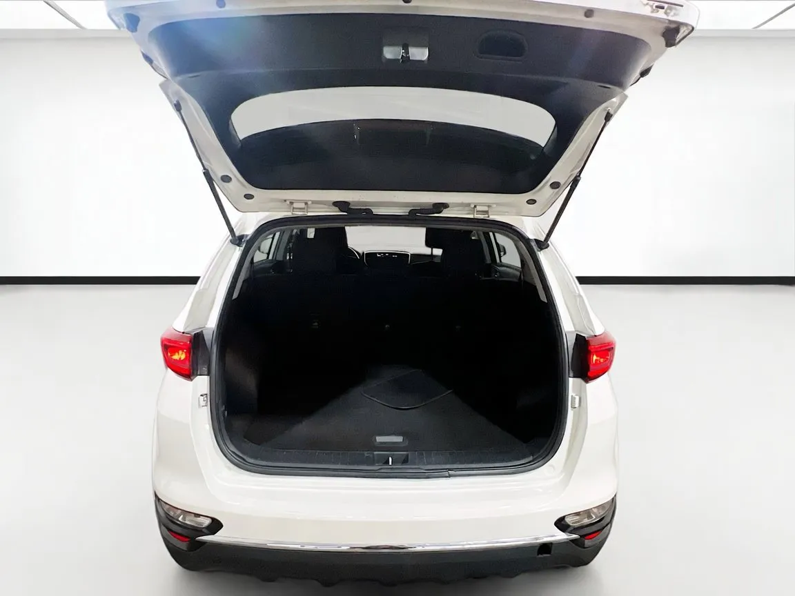 2020 Kia Sportage LX - Photo 18