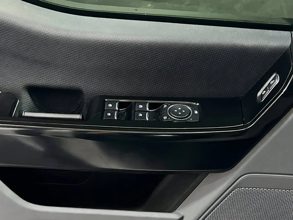 2023 Ford F-150 XL - Photo 13
