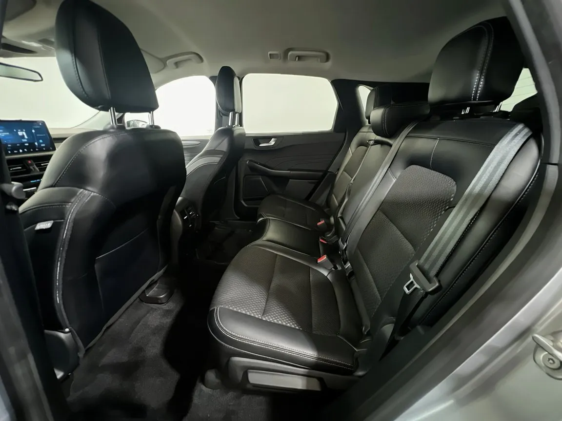 2024 Ford Escape PHEV - Photo 17