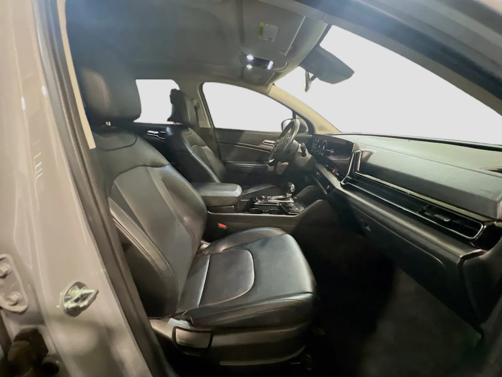 2023 Kia Sportage SX - Photo 21