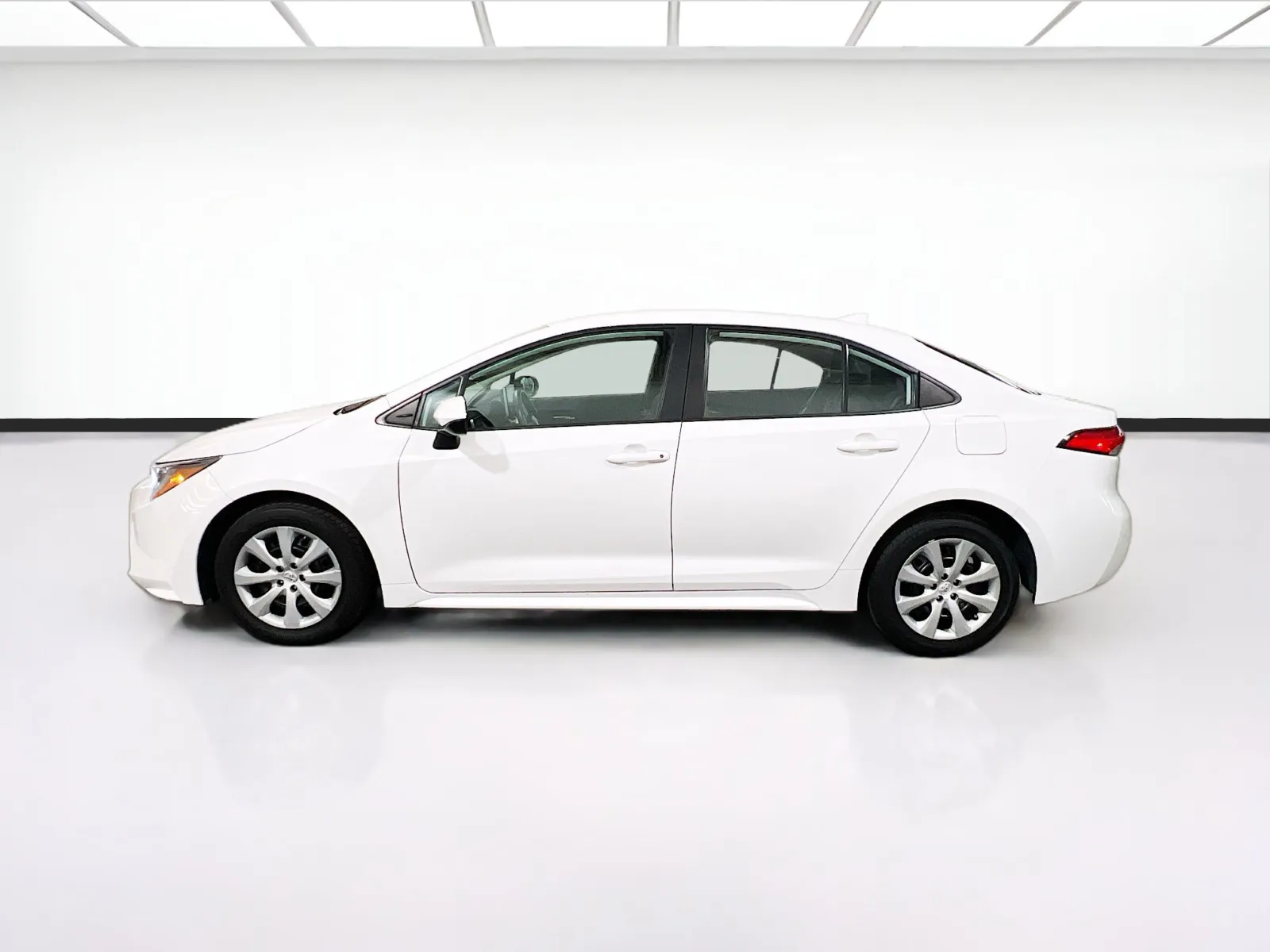 2021 Toyota Corolla LE - Photo 21