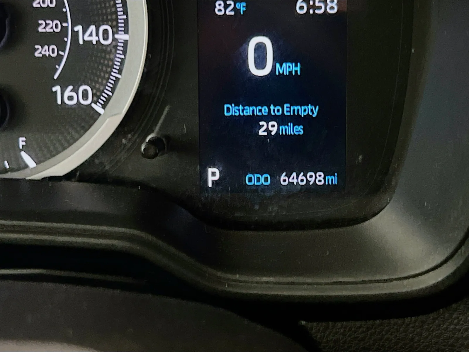 2021 Toyota Corolla LE - Photo 8