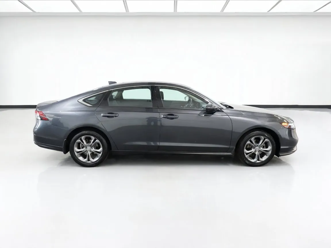 2024 Honda Accord EX - Photo 23