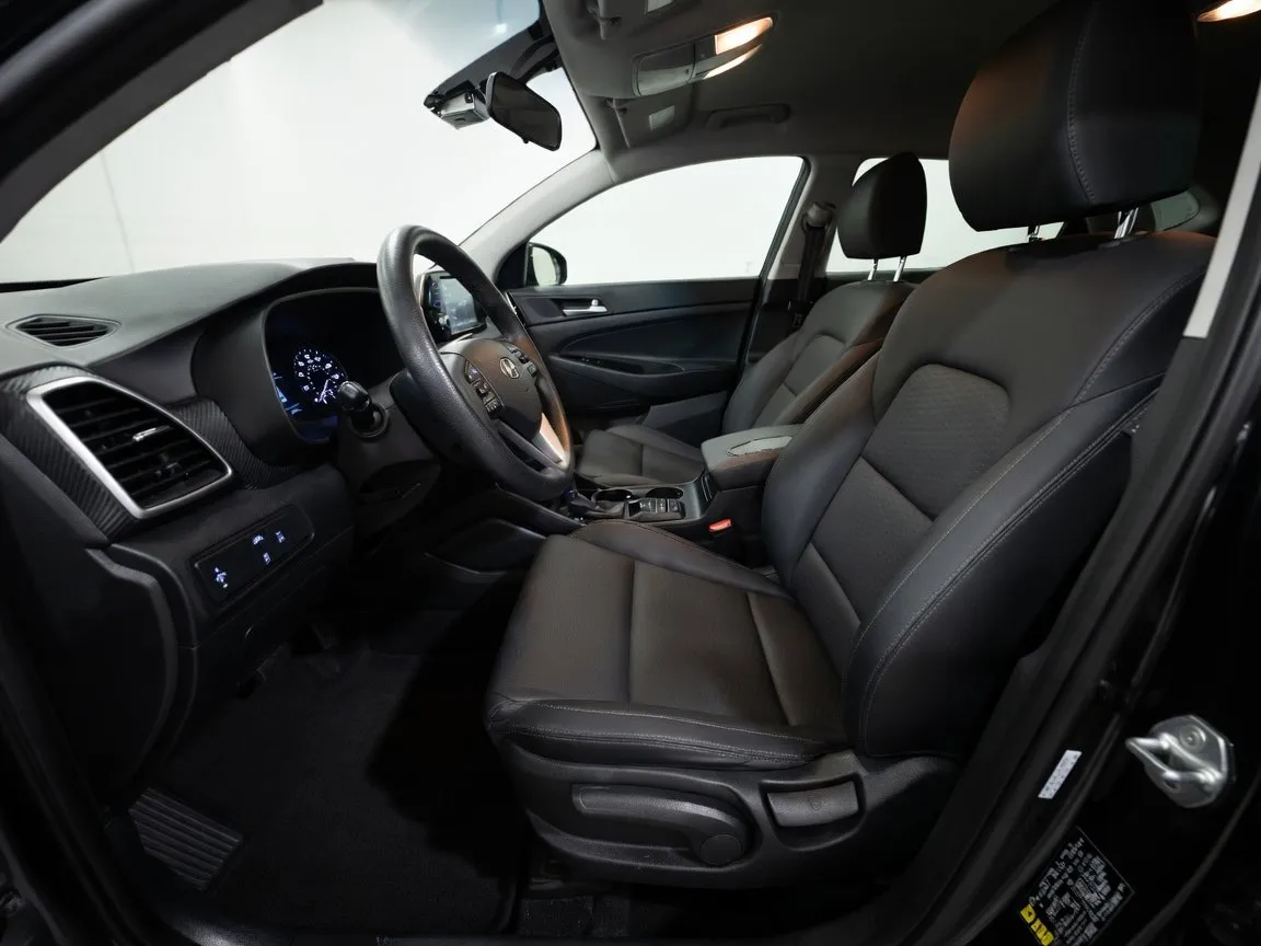 2020 Hyundai Tucson SE - Photo 14