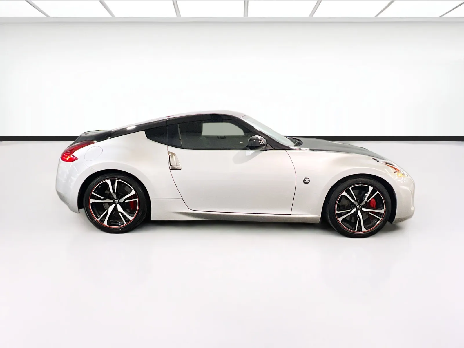 2020 Nissan 370Z Coupe Sport - Photo 23