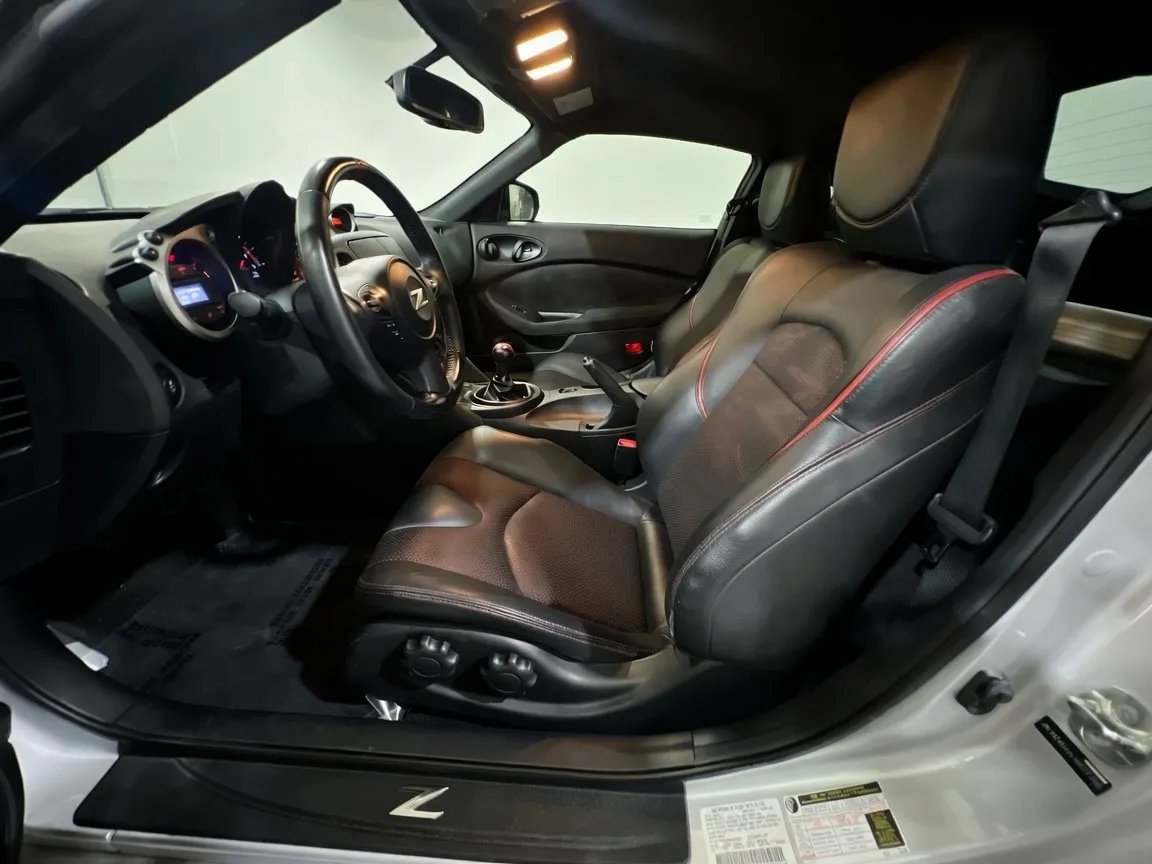 2020 Nissan 370Z Coupe Sport - Photo 15