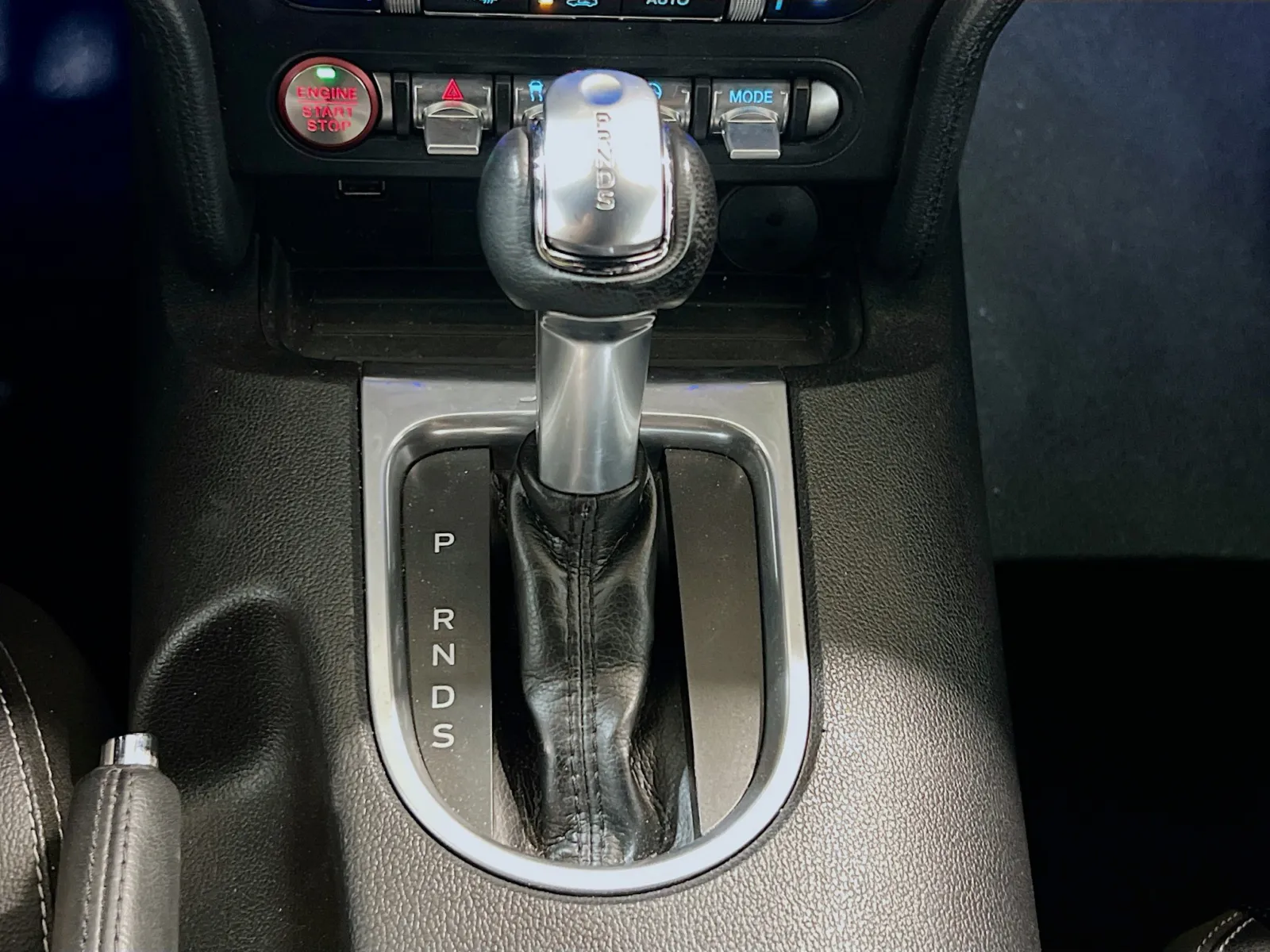 2022 Ford Mustang EcoBoost Premium - Photo 12