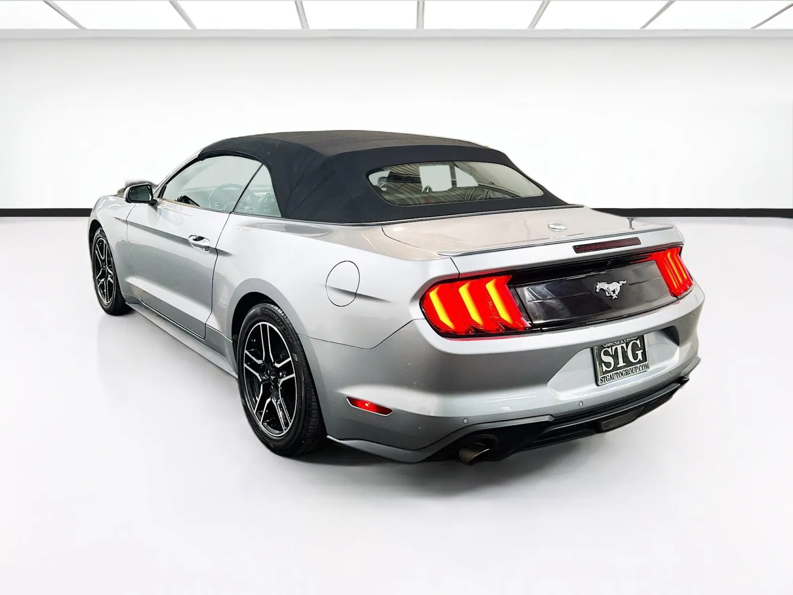 2022 Ford Mustang EcoBoost Premium - Photo 6