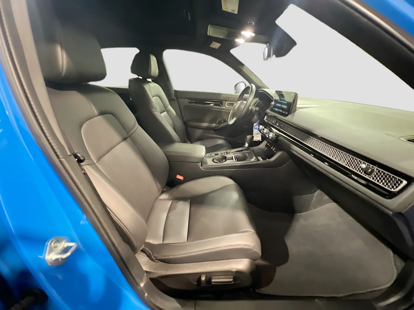 2022 Honda Civic Hatchback Sport Touring - Photo 22