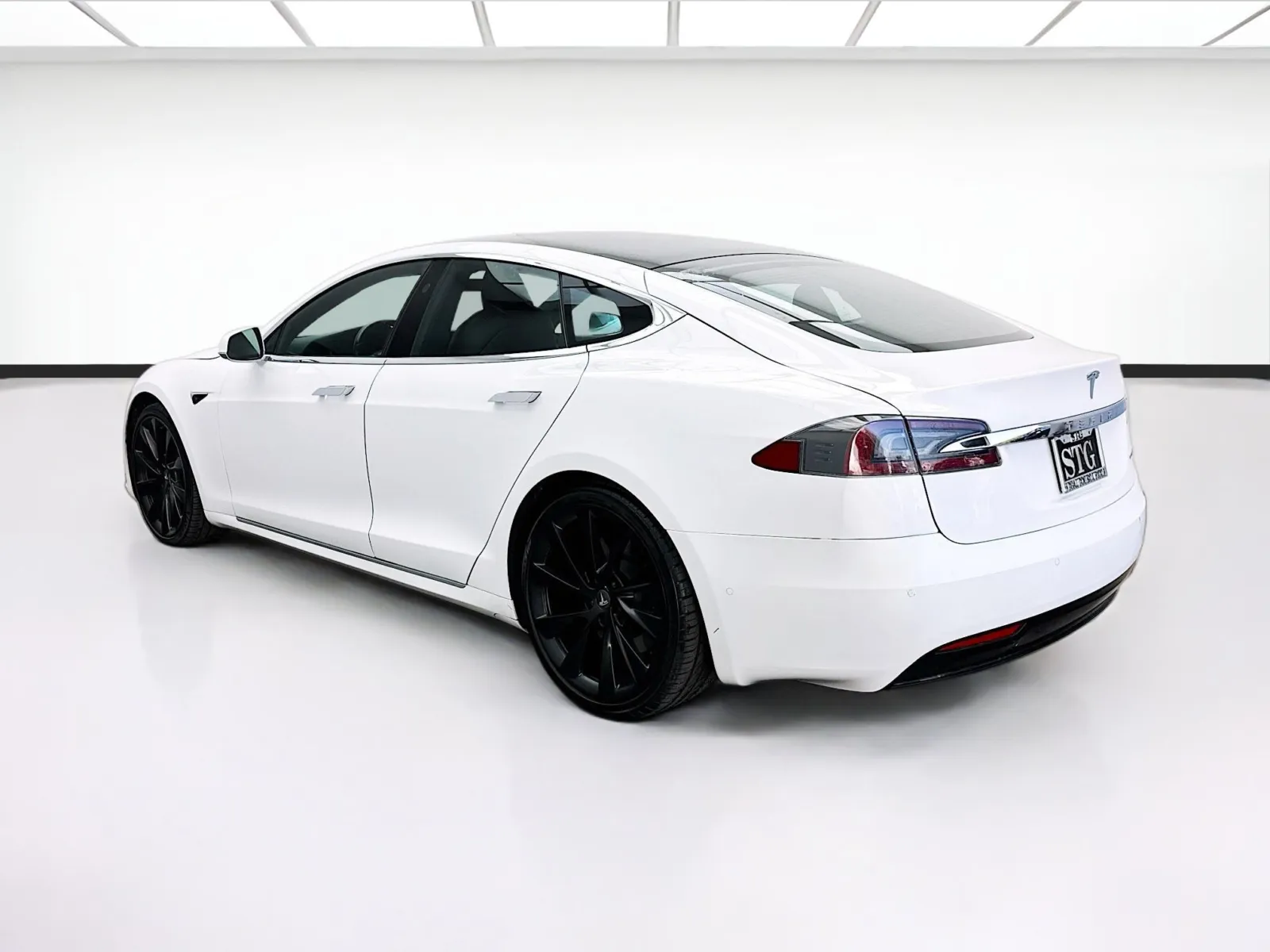 2021 Tesla Model S Long Range Plus - Photo 6
