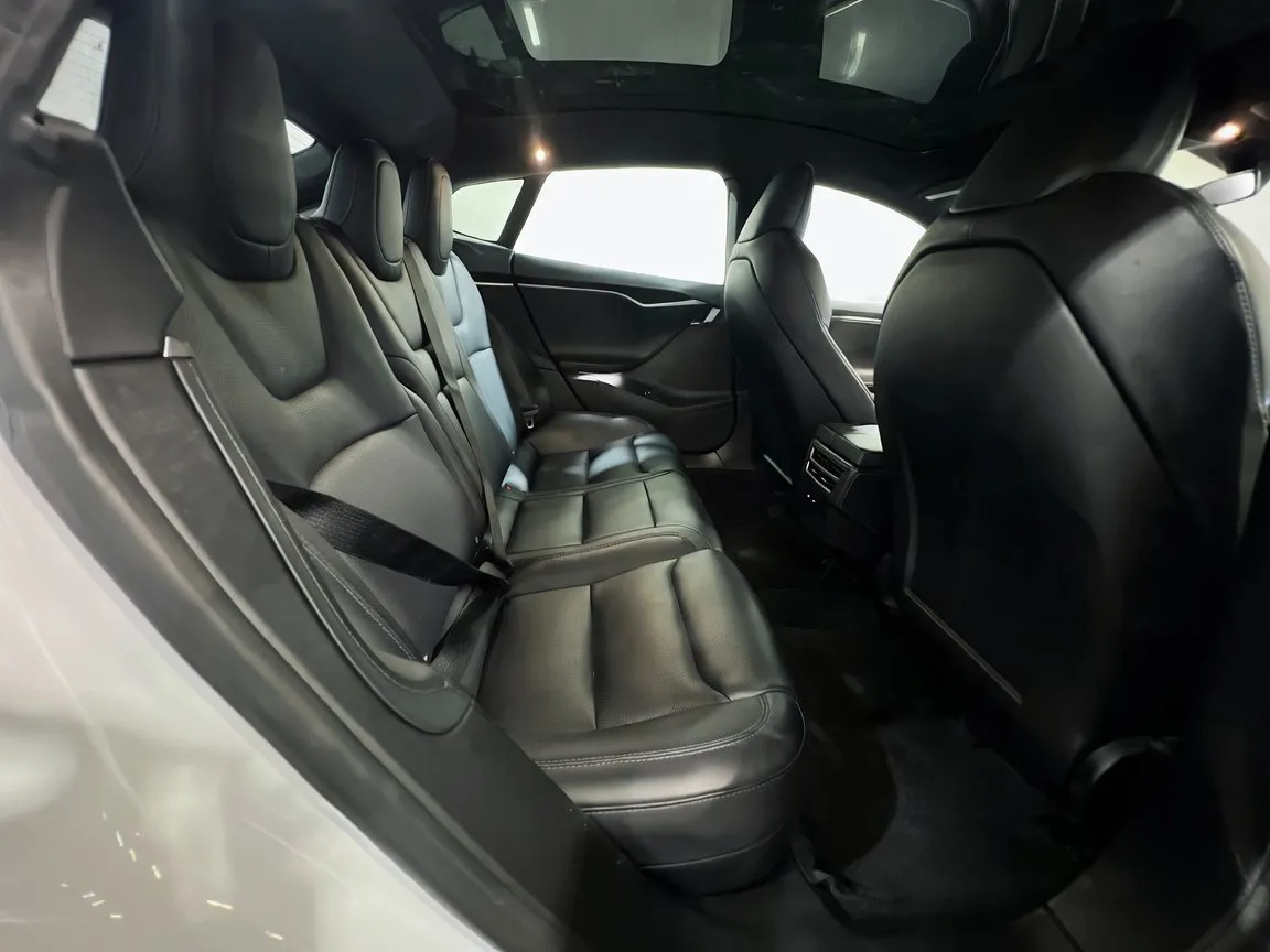 2021 Tesla Model S Long Range Plus - Photo 20