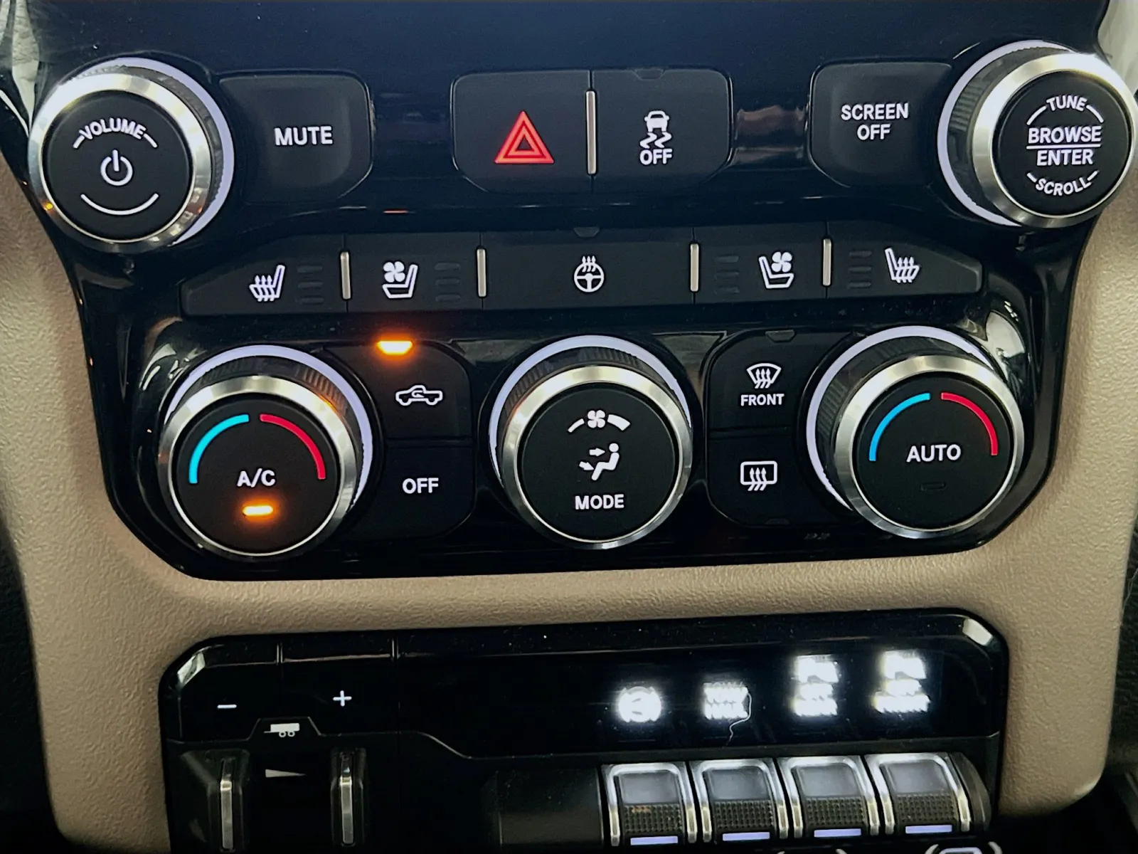 2019 RAM Ram 2500 Pickup Laramie - Photo 12