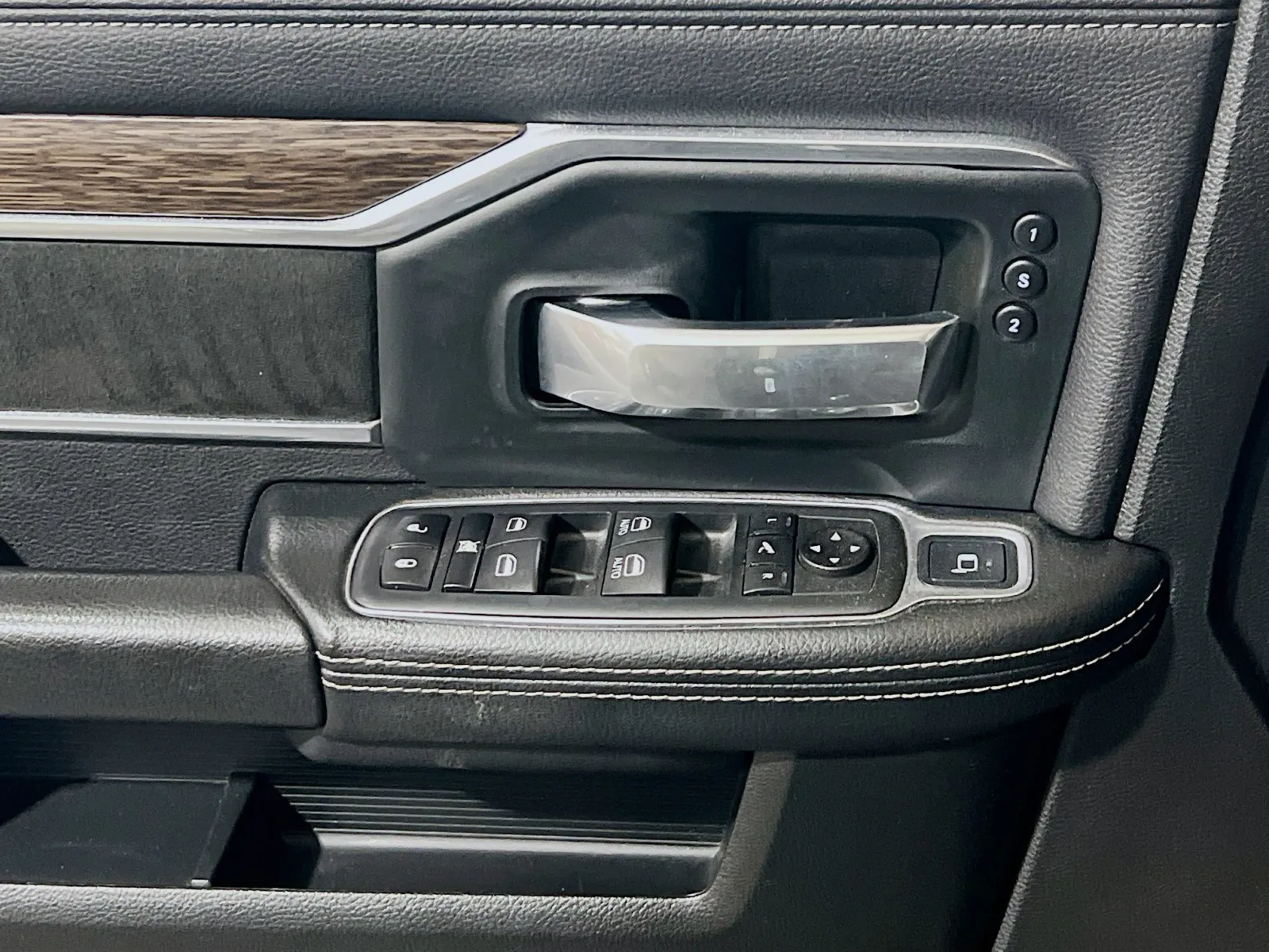 2019 RAM Ram 2500 Pickup Laramie - Photo 14