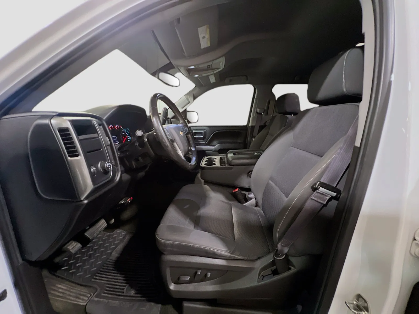 2017 Chevrolet Silverado 1500 LT - Photo 14